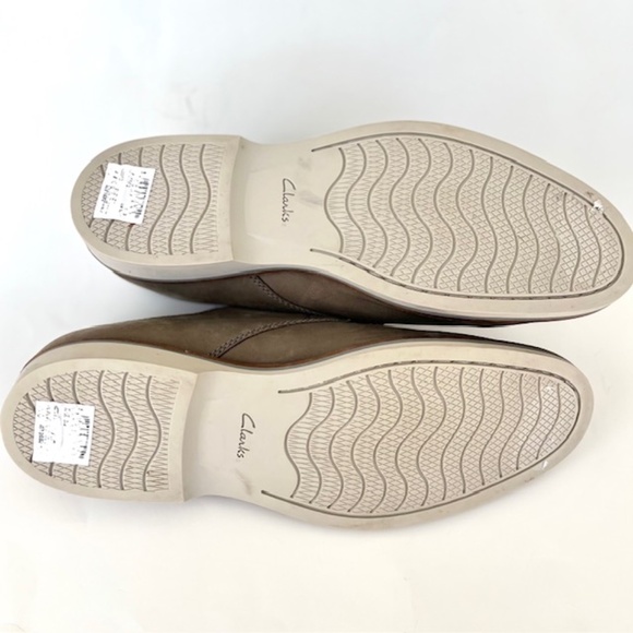 Clarks Atticus Lace 26141739 Mens Gray Nubuck Leather Plain Toe Oxfords Shoes - Picture 7 of 8